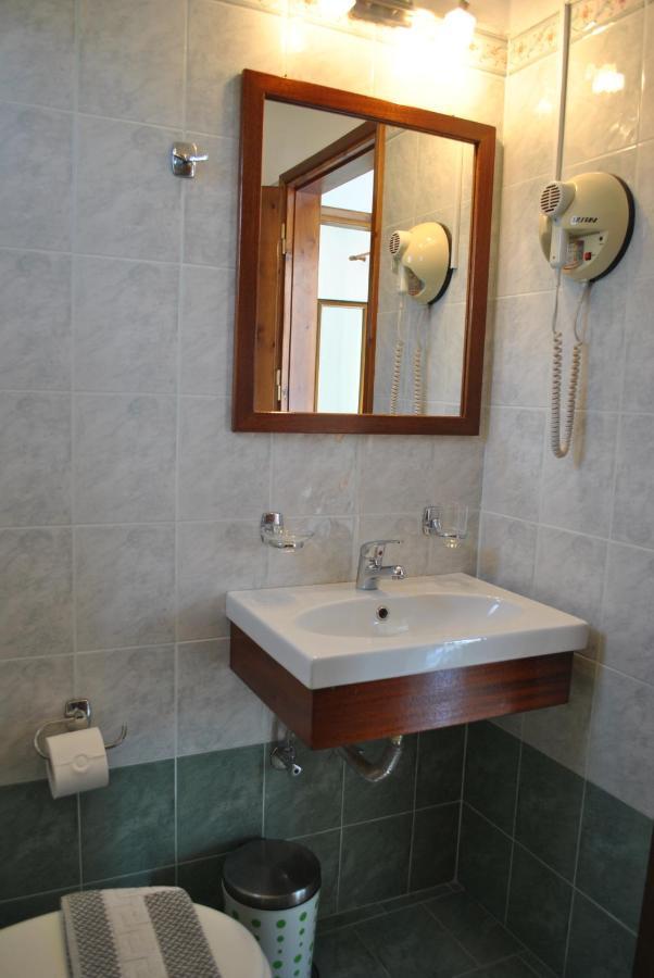 Antigoni Apartments 'Olive Room' Милатос Екстериор снимка